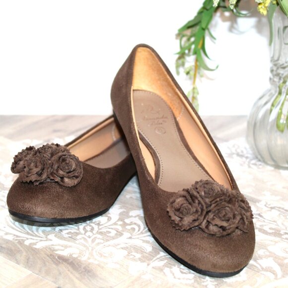 Amanda Blu Flowered Ballet Flats - Picture 7 of 10